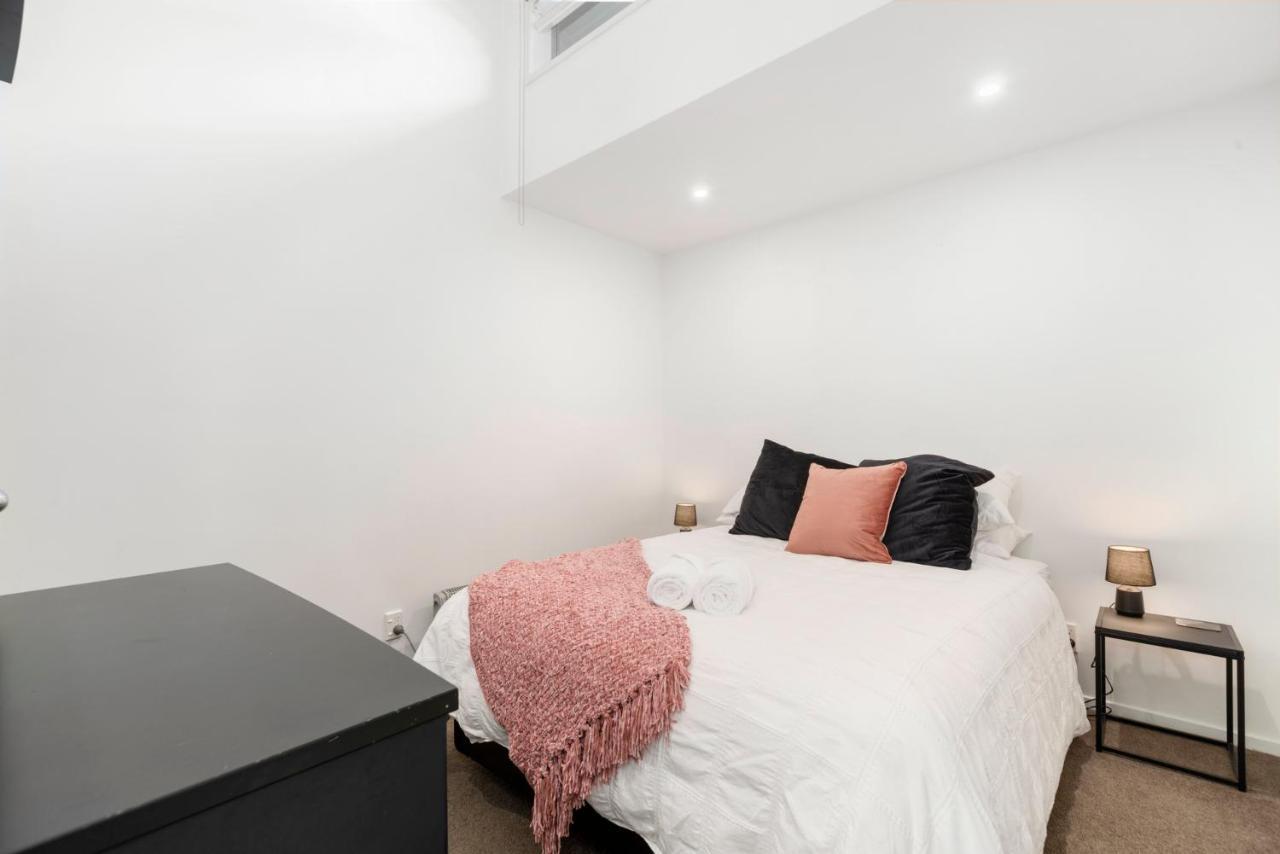 Lakeview Luxury - Taupo Holiday Apartment Экстерьер фото