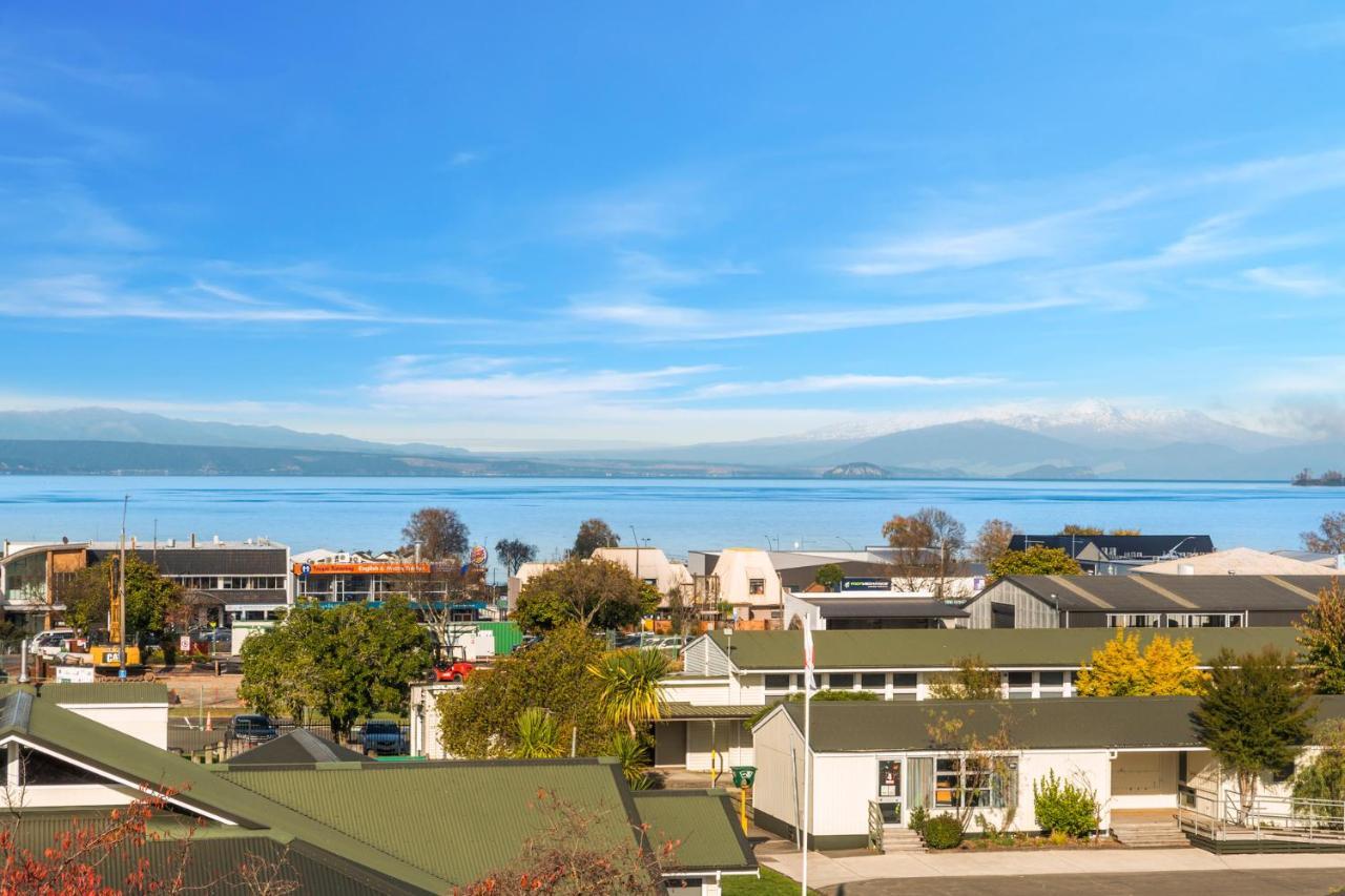 Lakeview Luxury - Taupo Holiday Apartment Экстерьер фото